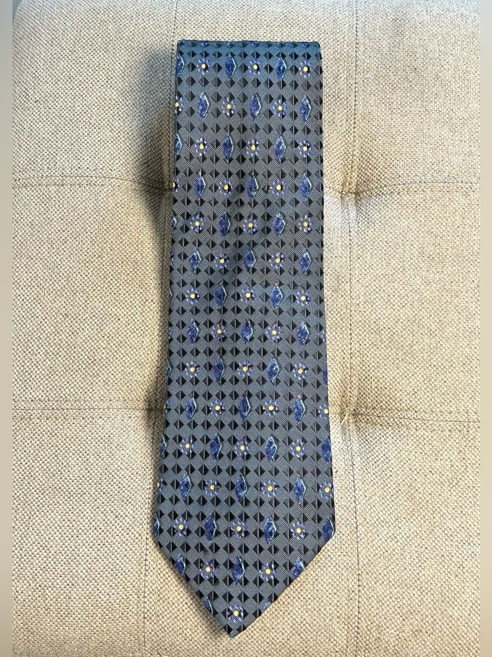 Ermenegildo Zegna 100% Silk Neck Tie Blue Geometric Floral Italy 58x3.75”